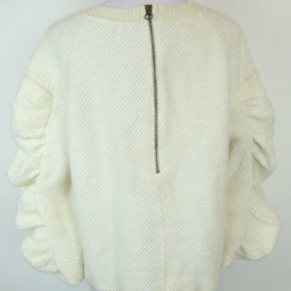 SEE By Chloe ivory textured ruffles crew neck back zip sweater i46 10.Italy